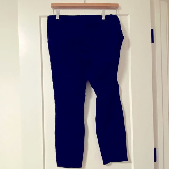 Maternity Side Panel Pixie Flare Pants Old Navy - Picture 6 of 6